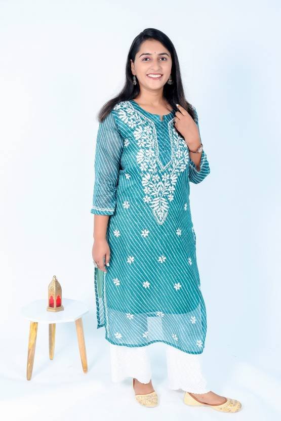 Women Chikan Embroidery Cotton Blend Straight Kurta