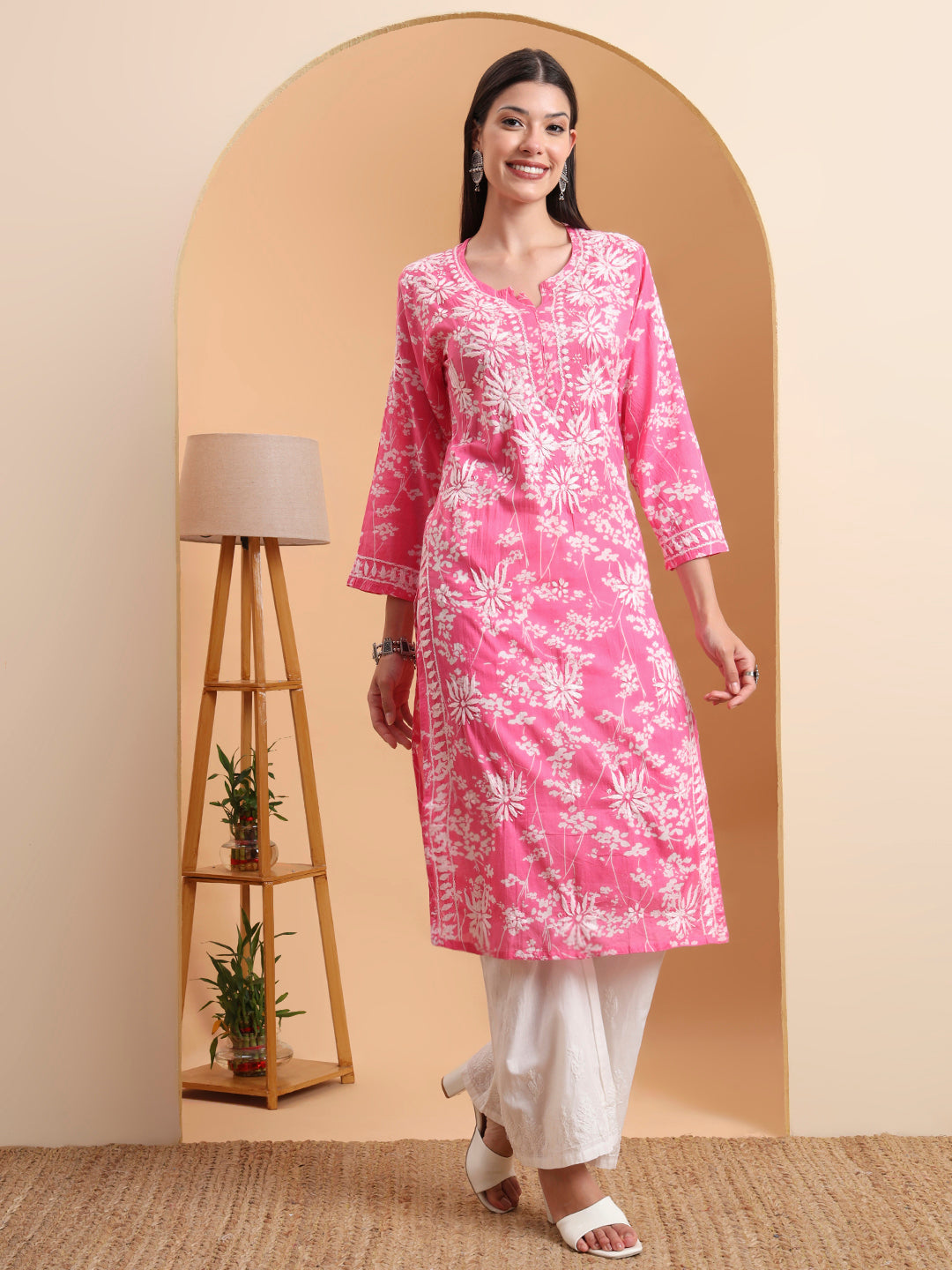 Ethnic Motifs Hand Embroidered Mulmul Lucknowi Chikankari Kurta