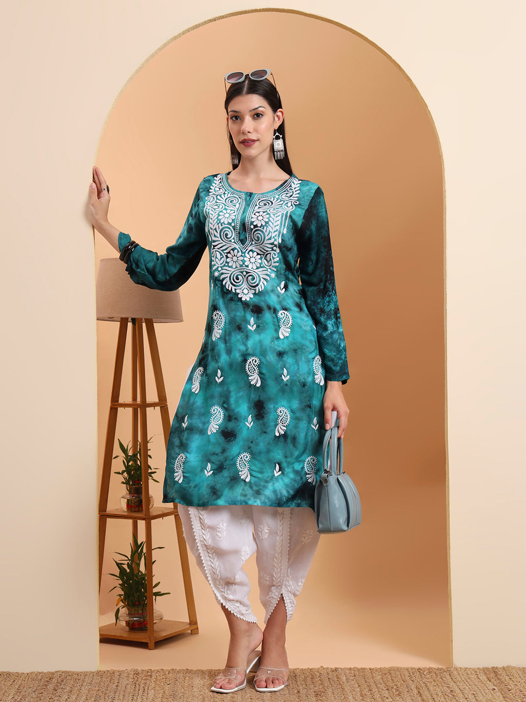 Ethnic Motifs Hand Embroidered Rayon Lucknowi Chikankari Kurta