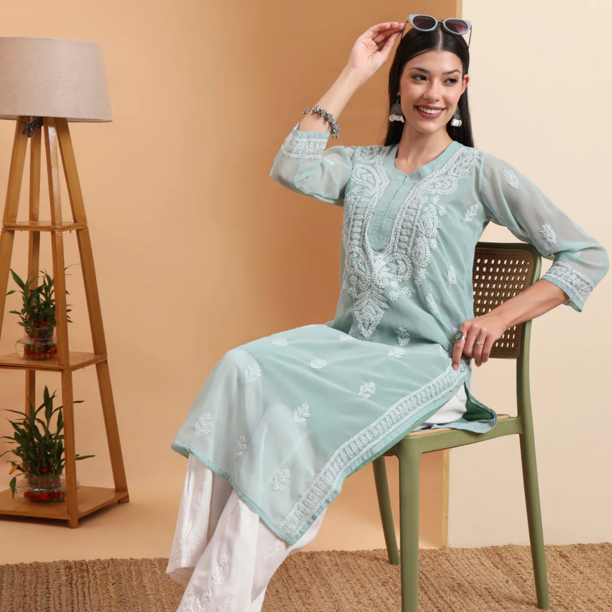 hand-embroidered-georgette-lucknowi-chikankari-kurta